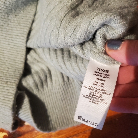 Garage Pastel Crew Sweater - Picture 5 of 7